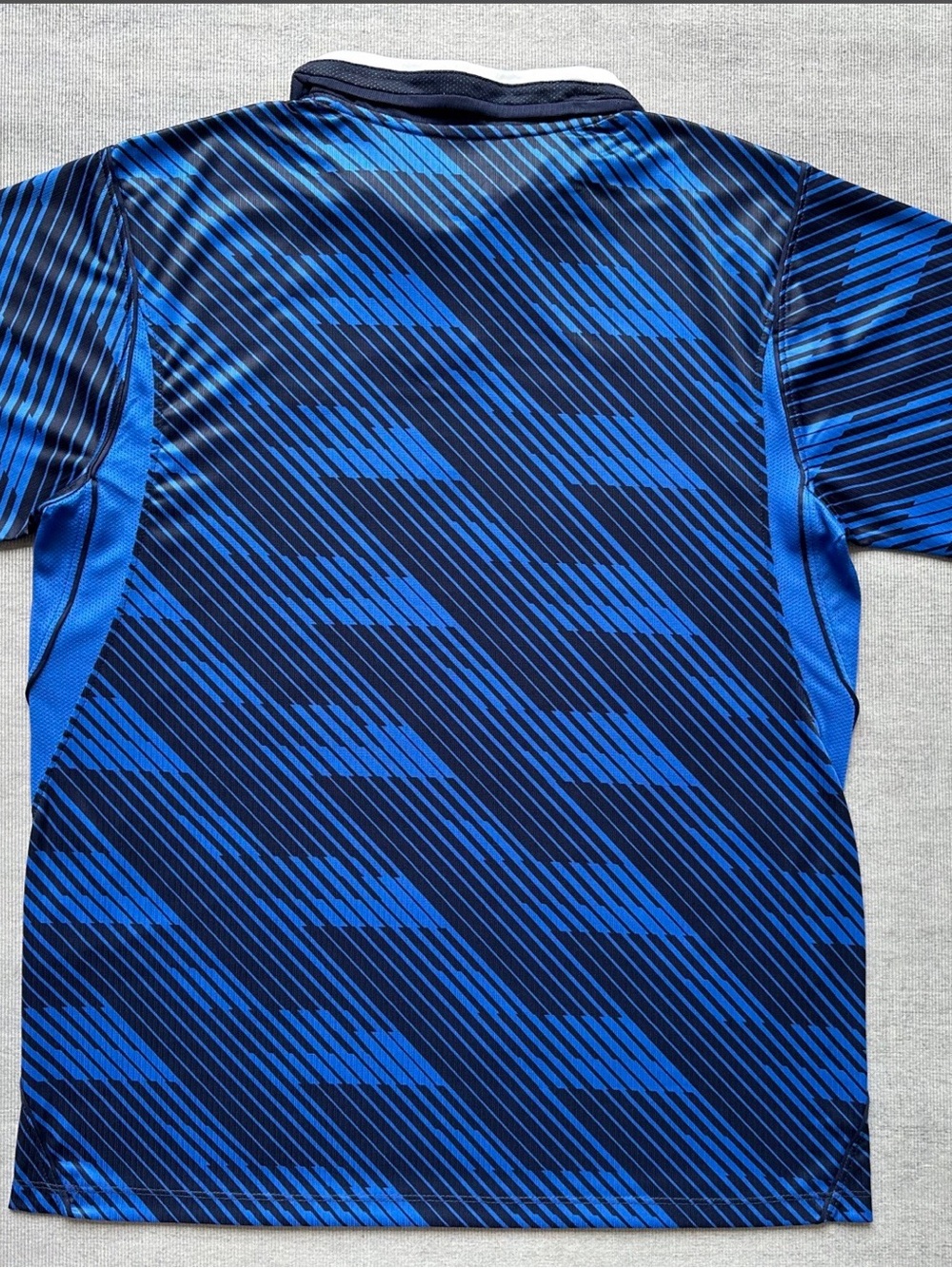 France Home World Cup 2026 Jersey - Picture 2 of 4